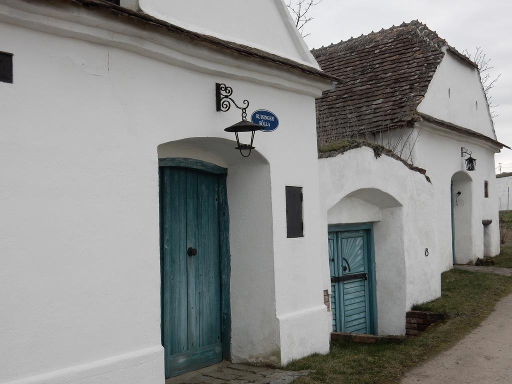 Pension Rudi - Weingut Kellner Hotel Pulkau Kültér fotó