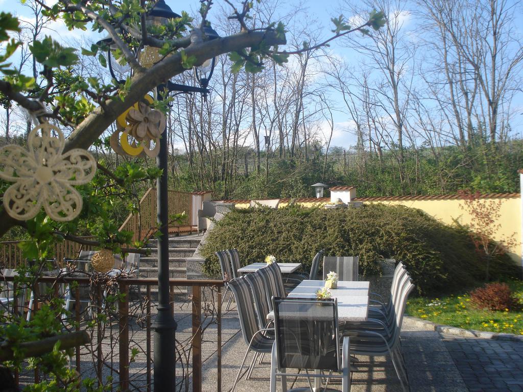 Pension Rudi - Weingut Kellner Hotel Pulkau Kültér fotó