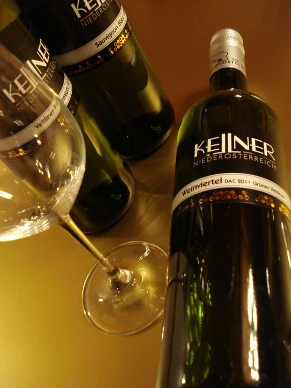 Pension Rudi - Weingut Kellner Hotel Pulkau Kültér fotó